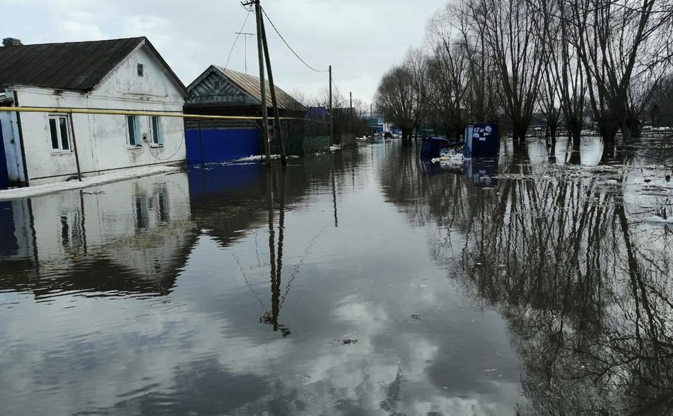 Чувашия "поплыла": паводок уже подмочил несколько округов
