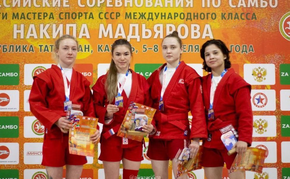 Спортсмены Чувашии завоевали медали Всероссийского турнира по самбо