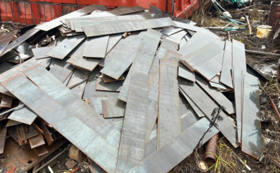 Шестерых жителей Канашского округа осудят за кражу 2 тонн металлолома
 
