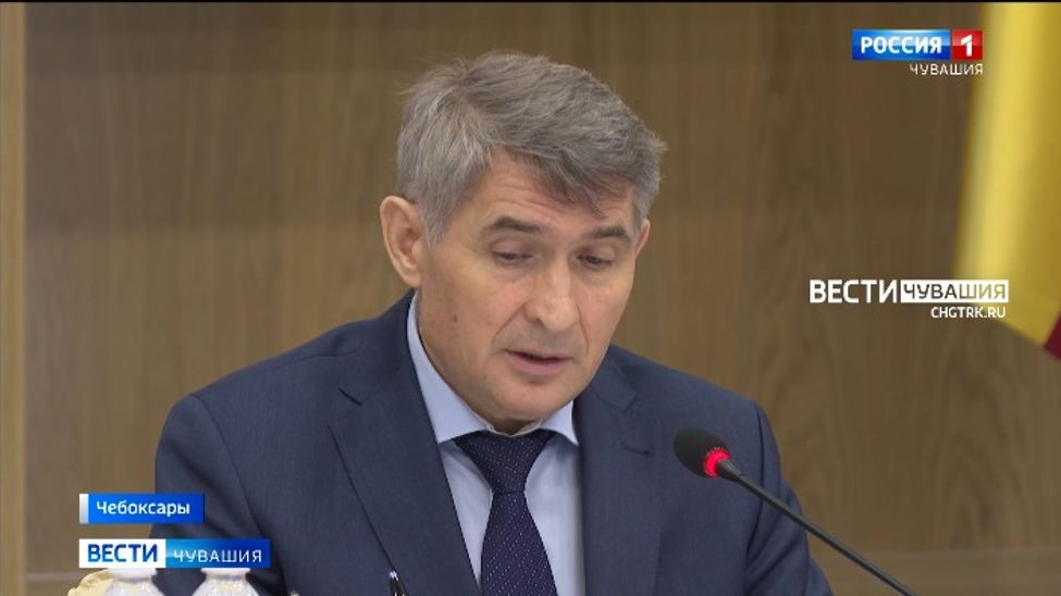 Глава Чувашии призвал своевременно заносить данные в цифровые сервисы Глава Чувашии призвал своевременно заносить данные в цифровые сервисы