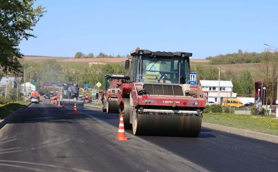 В Янтиковском округе продолжается ремонт дорог, задействованных при строительстве М-12