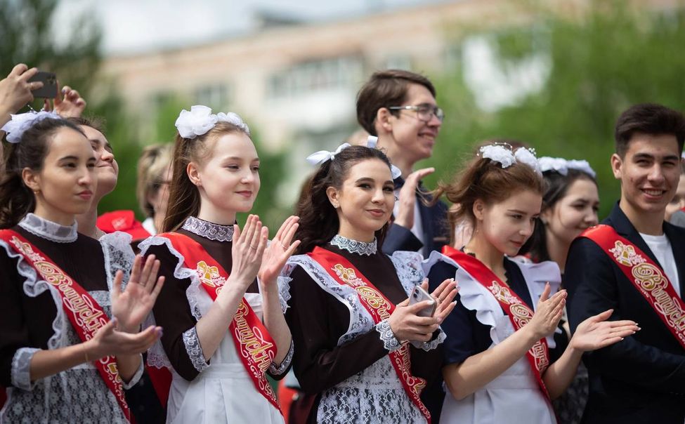 В Чувашии последний звонок прозвучит для более чем 19 тысяч выпускников