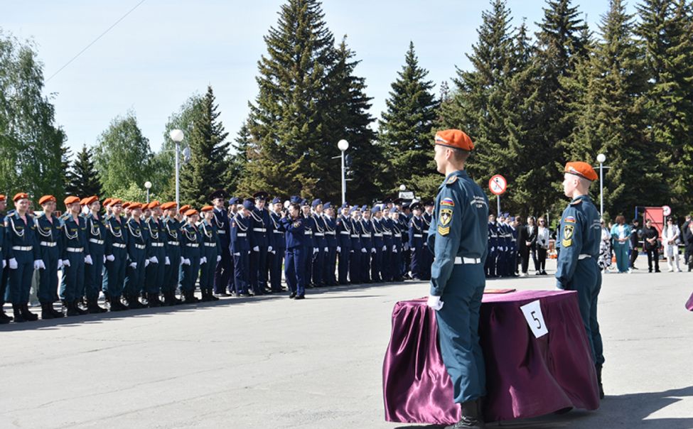 В Чувашии будущие правоохранители приняли Присягу