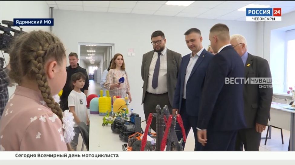 За минувший учебный год в Ядринском IT-кубе прошли обучение более 800 детей За минувший учебный год в Ядринском IT-кубе прошли обучение более 800 детей