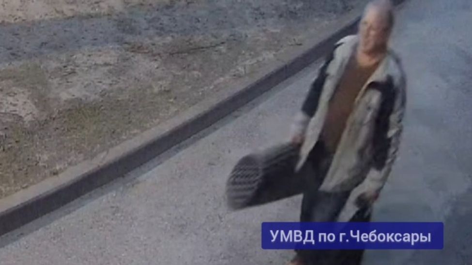В Чебоксарах разыскивают похитителя камер видеонаблюдения