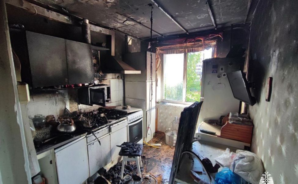 При пожаре в чебоксарской квартире пострадала пенсионерка