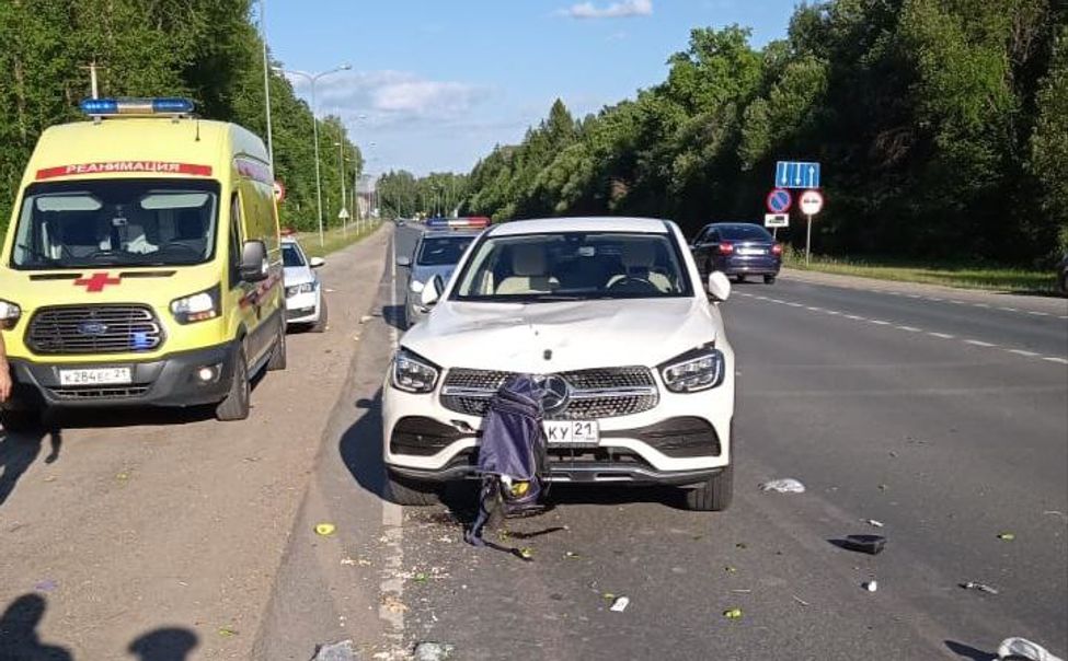 В Чебоксарах женщина погибла, перебежав дорогу в неположенном месте