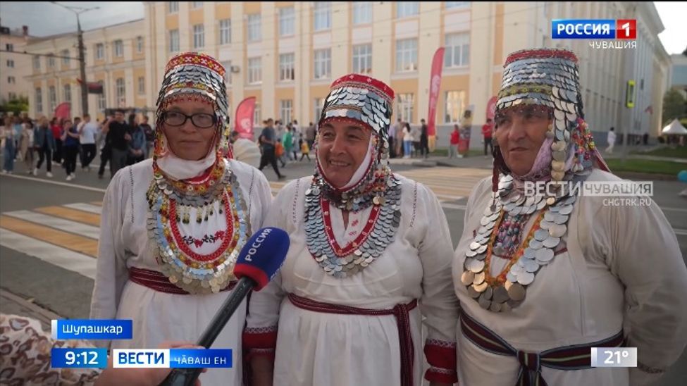 Шупашкар хули 555 ҫул тултарнӑ ятпа кӑҫал 15-мӗш хут "Пултарулӑх бульварӗ" уҫӑлчӗ Шупашкар хули 555 ҫул тултарнӑ ятпа кӑҫал 15-мӗш хут "Пултарулӑх бульварӗ" уҫӑлчӗ