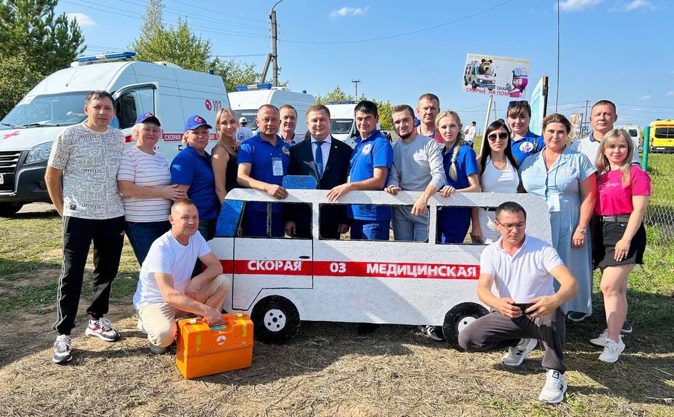 В Чебоксарах соревнуются в профмастерстве специалисты скорой и служб медицины катастроф