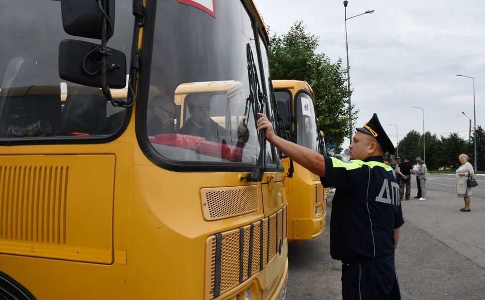 В Чувашии к началу учебного года проходят техосмотр более 300 школьных автобусов