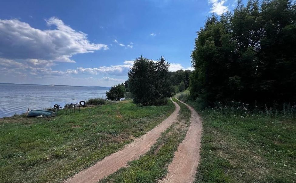 С берега Волги в Моргаушском округе снесли незаконные гаражи