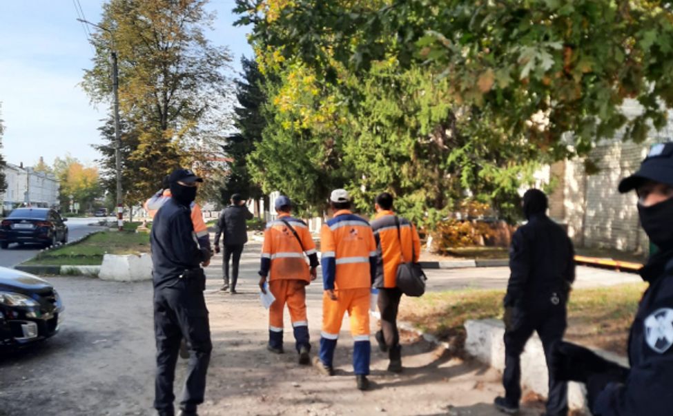 На стройке в центре Чебоксар полицейские выявили нелегальных иностранных рабочих