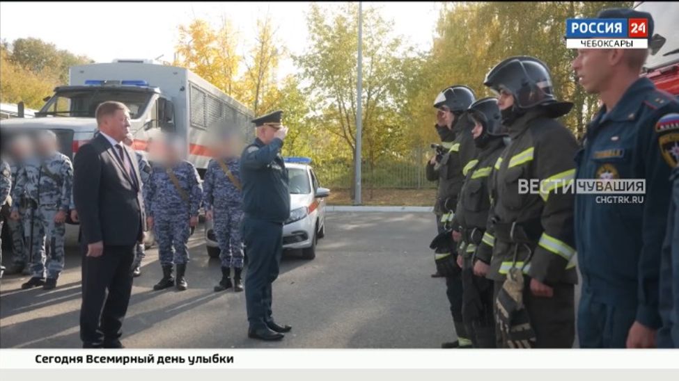 В Чебоксарах прошел смотр техники сил гражданской обороны и экстренных служб