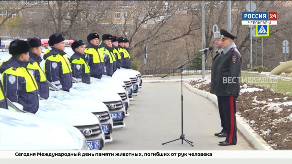 Госавтоинспекция Чувашии получила 19 новых служебных автомобилей