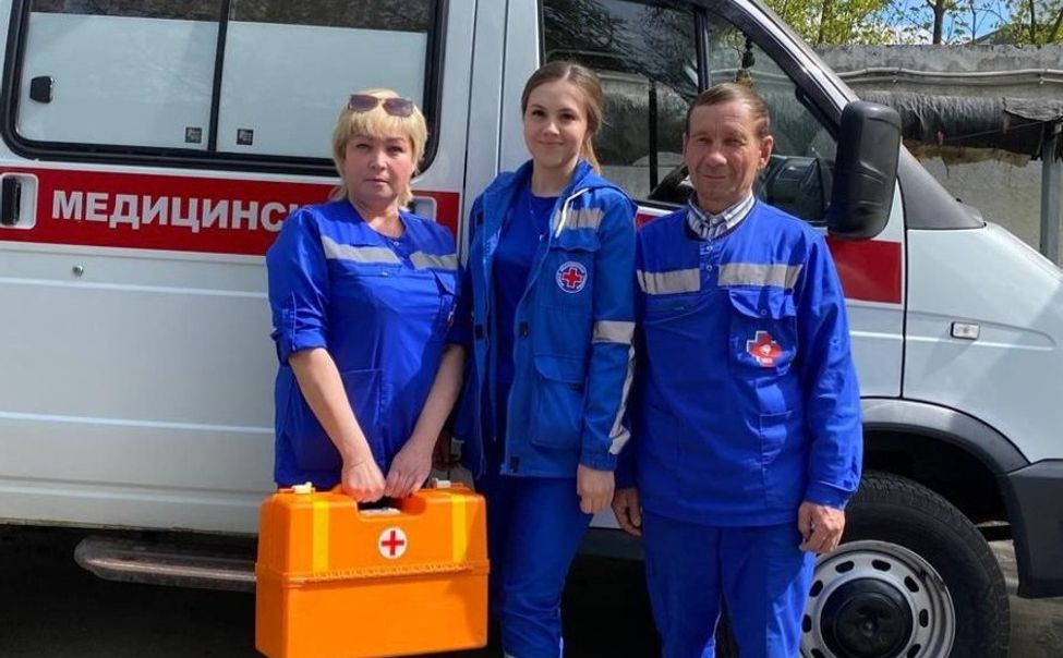 В Чувашии бригада скорой помощи спасла мужчину от смерти В Чувашии бригада скорой помощи спасла мужчину от смерти