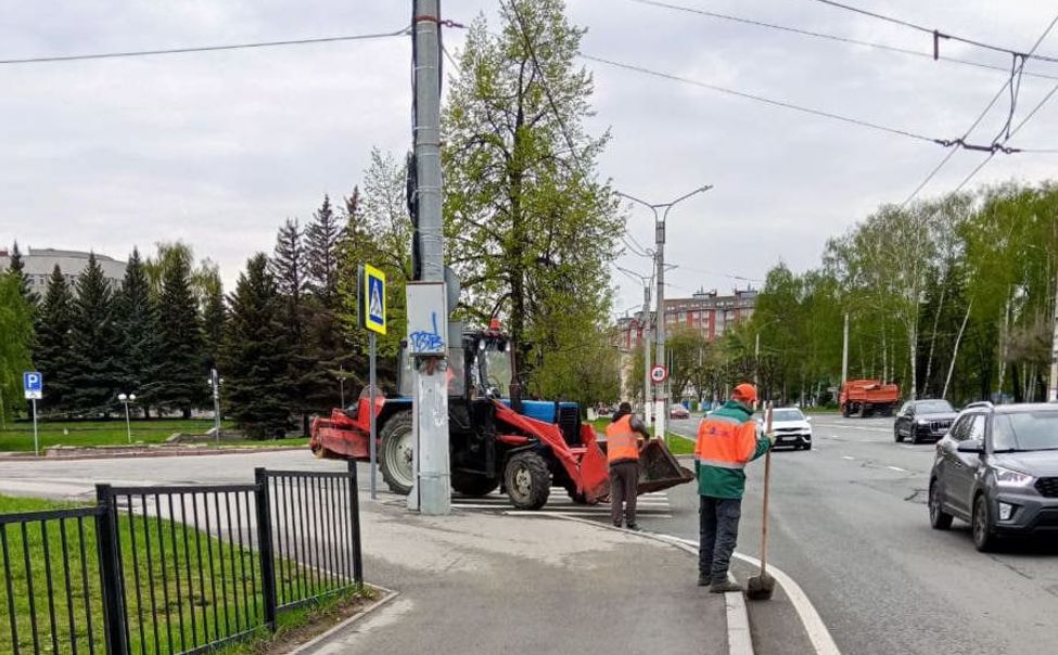 Более 20 тыс. тонн смета вывезено с чебоксарских улиц Более 20 тыс. тонн смета вывезено с чебоксарских улиц