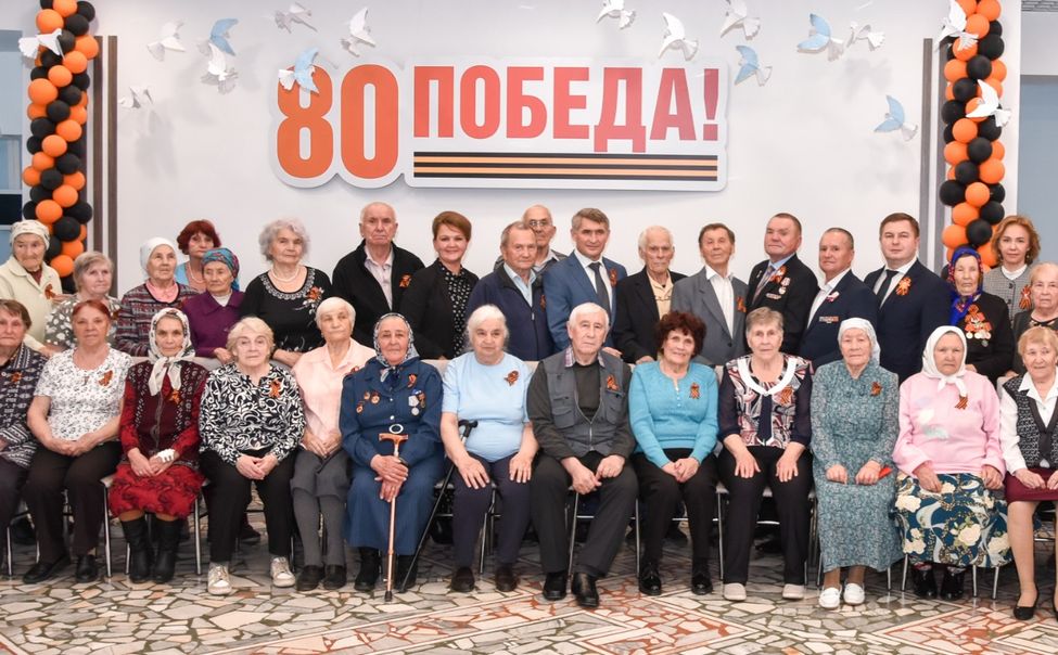 Олег Николаев встретился с тружениками тыла и «детьми войны» Олег Николаев встретился с тружениками тыла и «детьми войны»