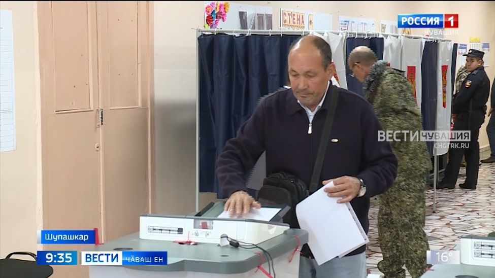 Республикӑра пурӗ 921 суйлав участокӗ ӗҫлерӗ