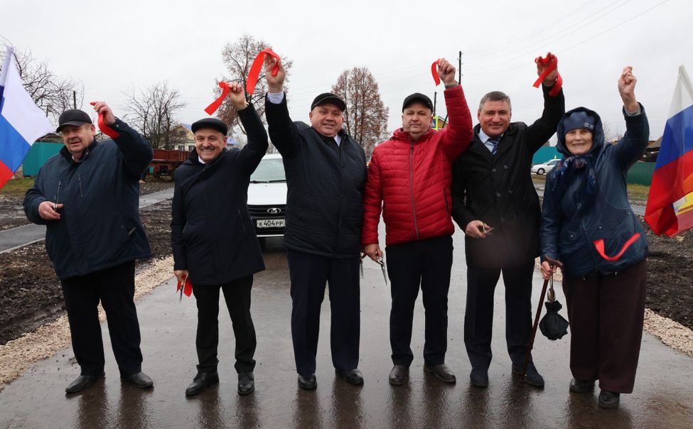 В Комсомольском районе открыли километр новой дороги за 54 млн рублей