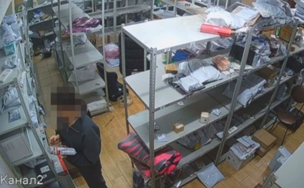 Полицейские Чебоксар пресекли противоправную деятельность работницы ПВЗ Полицейские Чебоксар пресекли противоправную деятельность работницы ПВЗ