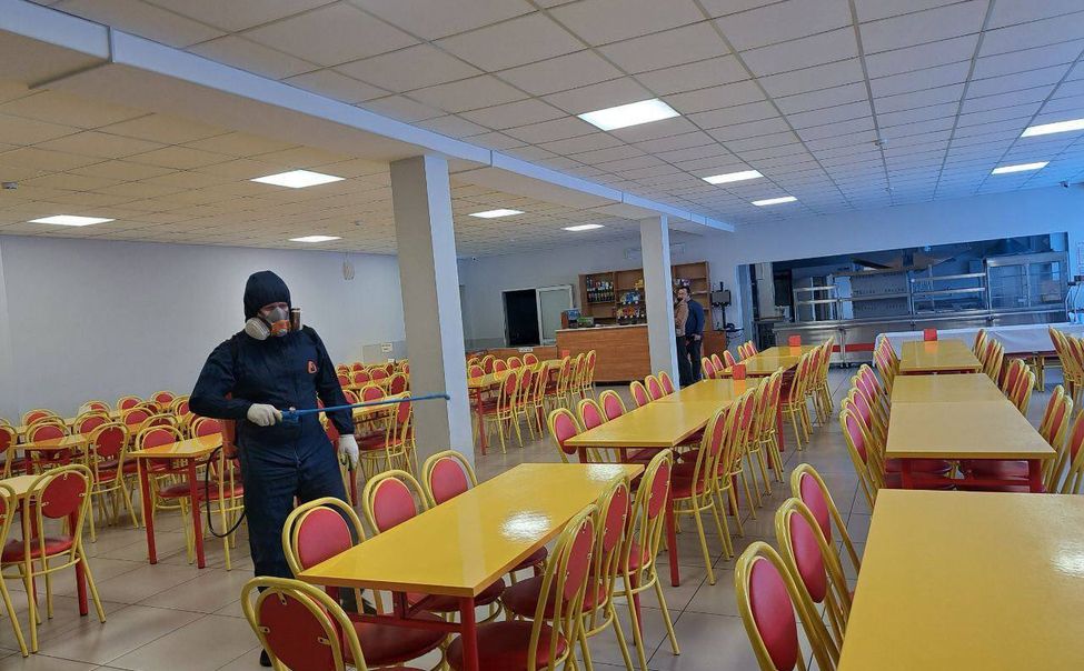 Чебоксарскую школу  дезинфицируют после заболевания учеников