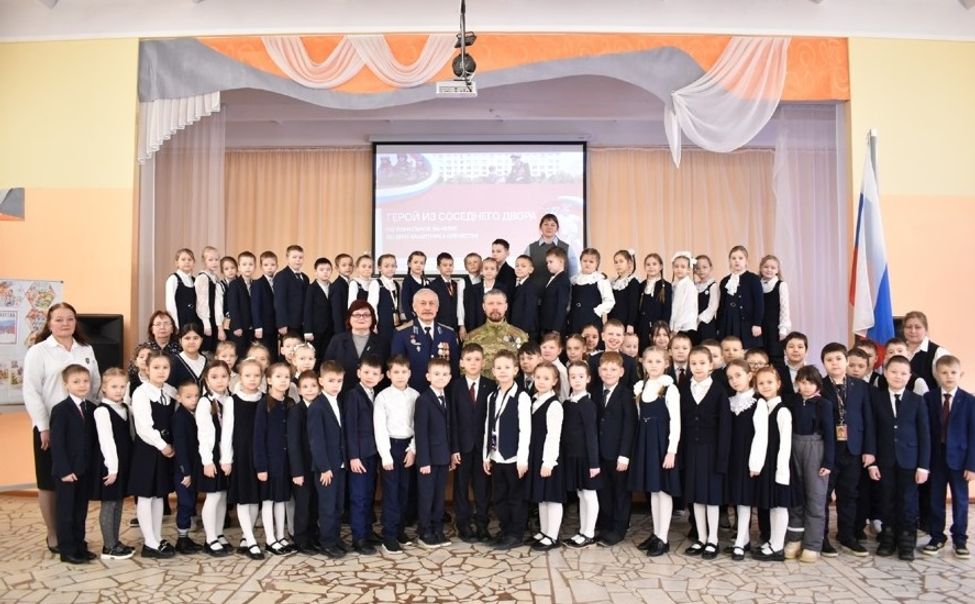 В чебоксарских школах прошли «Разговоры о важном» В чебоксарских школах прошли «Разговоры о важном»