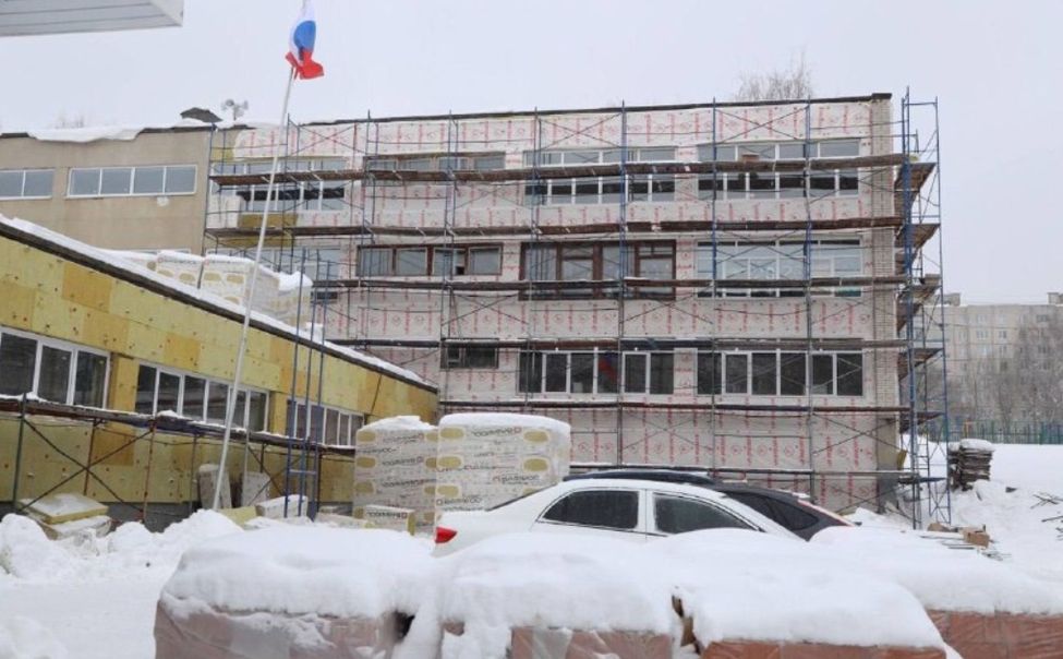 В Чебоксарах проверили ход работ по капремонту гимназии №1 В Чебоксарах проверили ход работ по капремонту гимназии №1