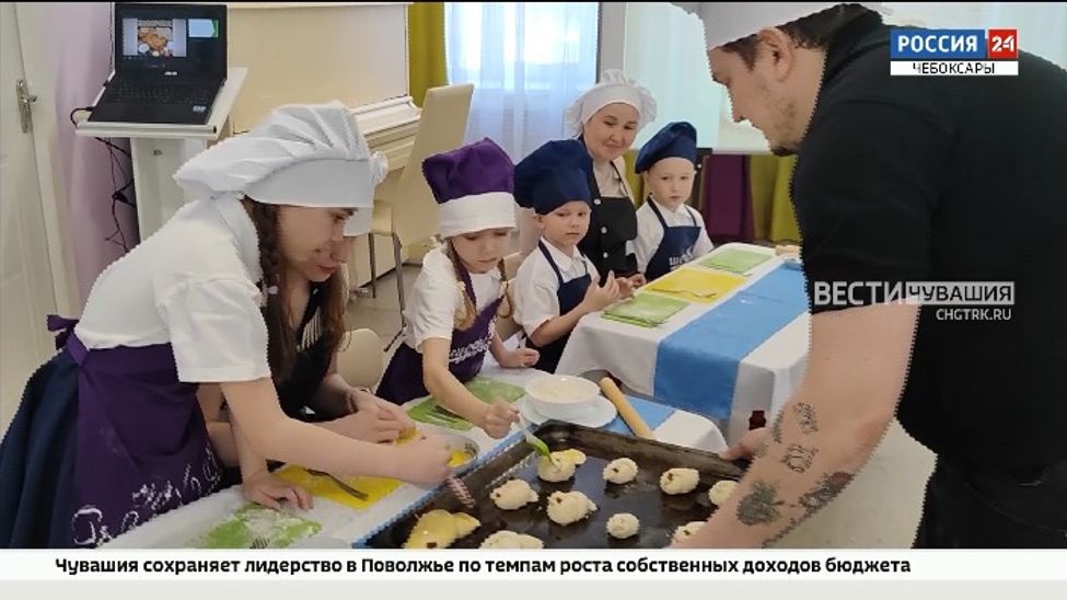 Чебоксарские дошколята испекли «жаворонков» для встречи весны