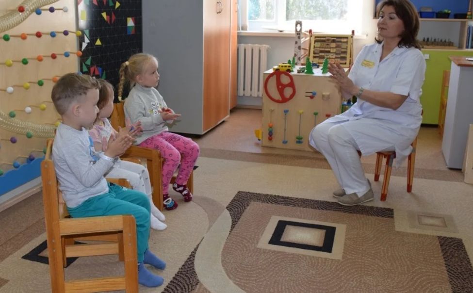 В Республиканской детской больнице лечат задержки речевого развития у детей